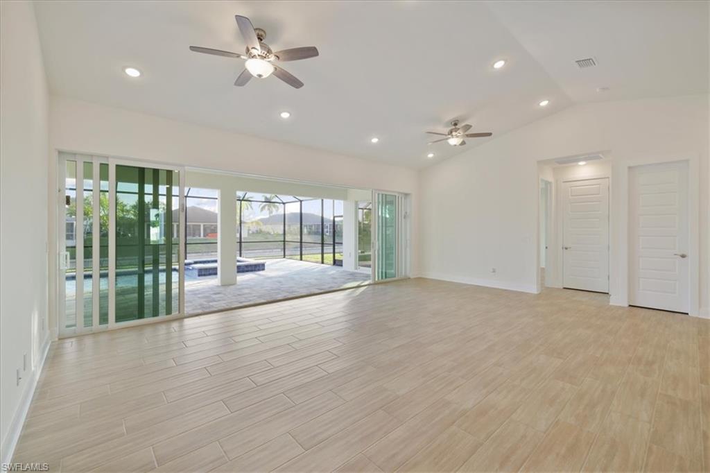 CAPE CORAL - Residential