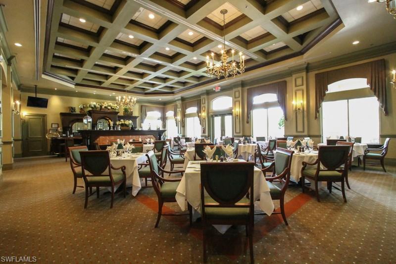 WEDGE WOOD AT THE STRAND - Residential