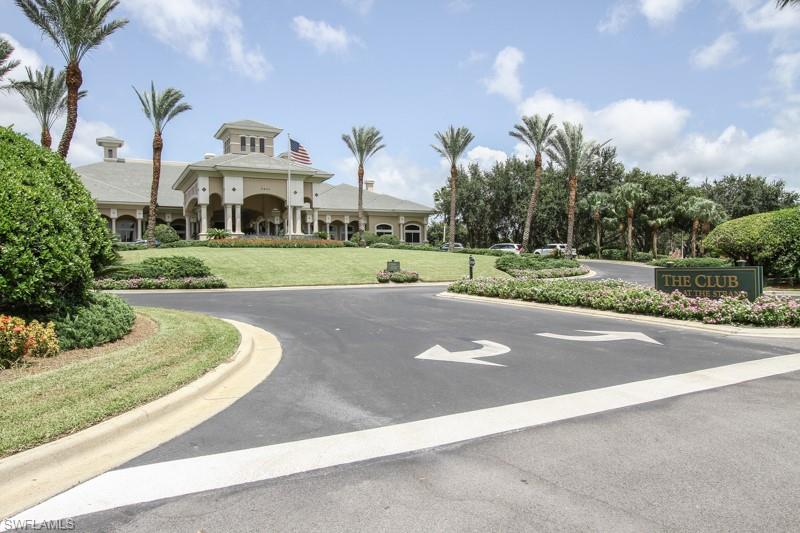 WEDGE WOOD AT THE STRAND - Residential