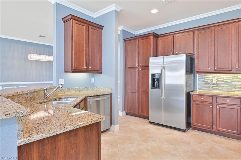 BOTANICA LAKES - Residential