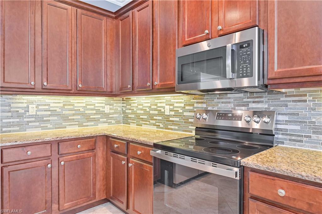 BOTANICA LAKES - Residential