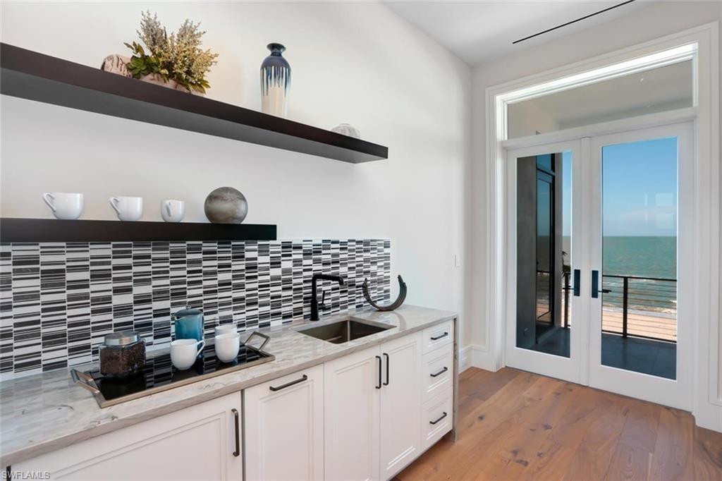 BONITA BEACH - Residential