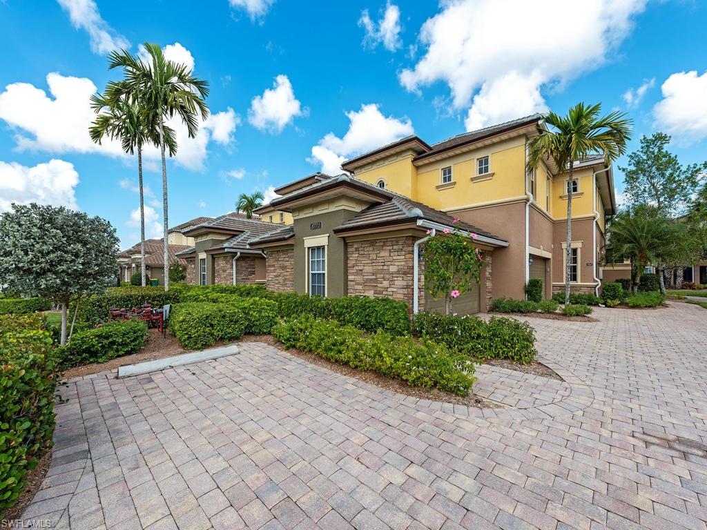 SILVERSTONE - Residential