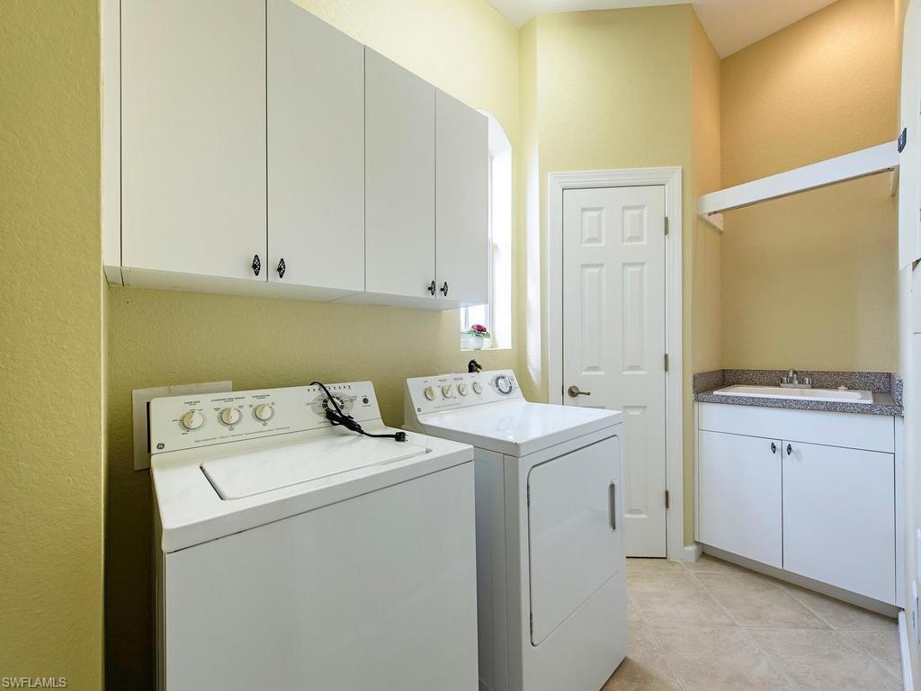 SILVERSTONE - Residential