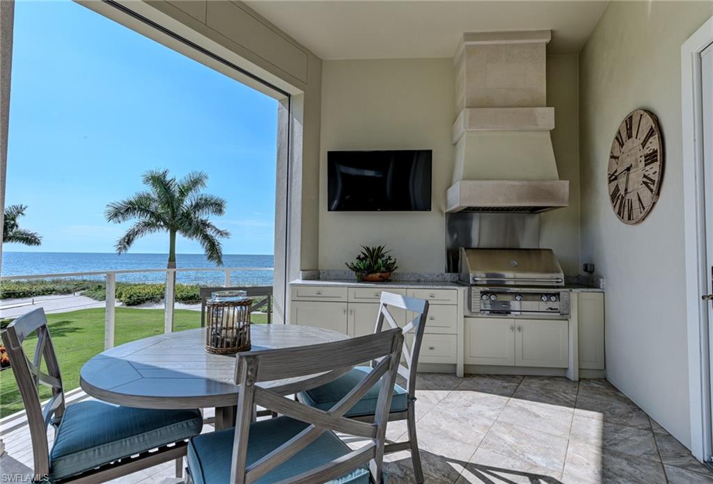 BAREFOOT BEACH - Residential