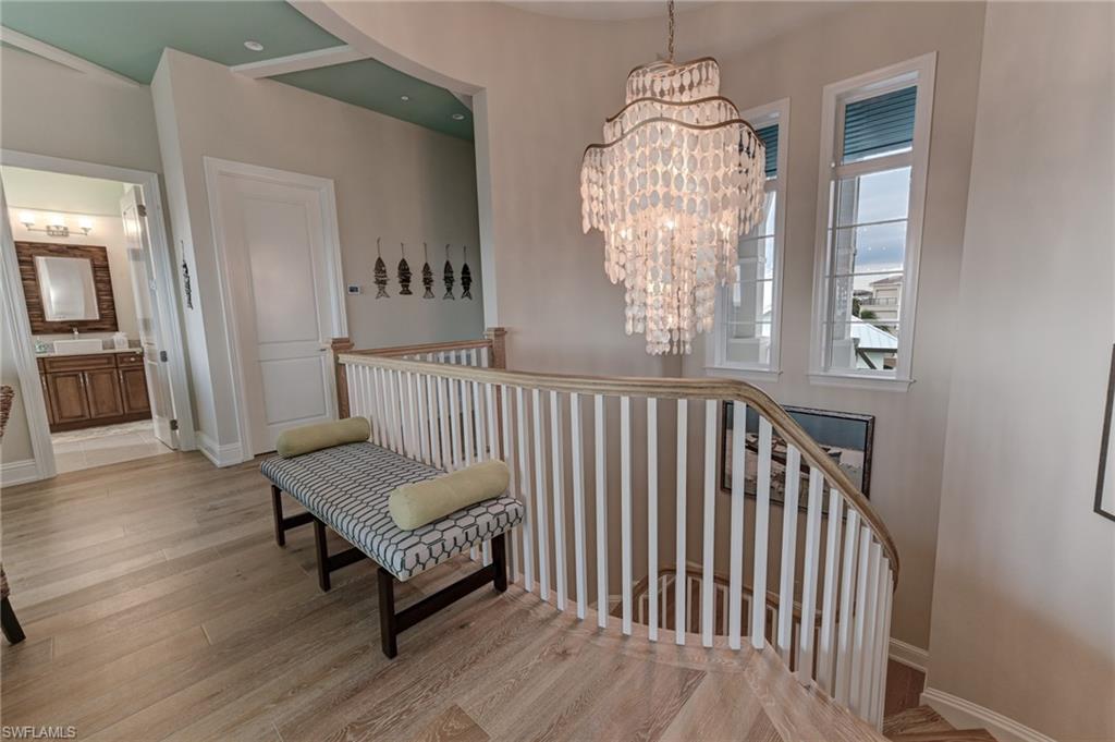 BAREFOOT BEACH - Residential