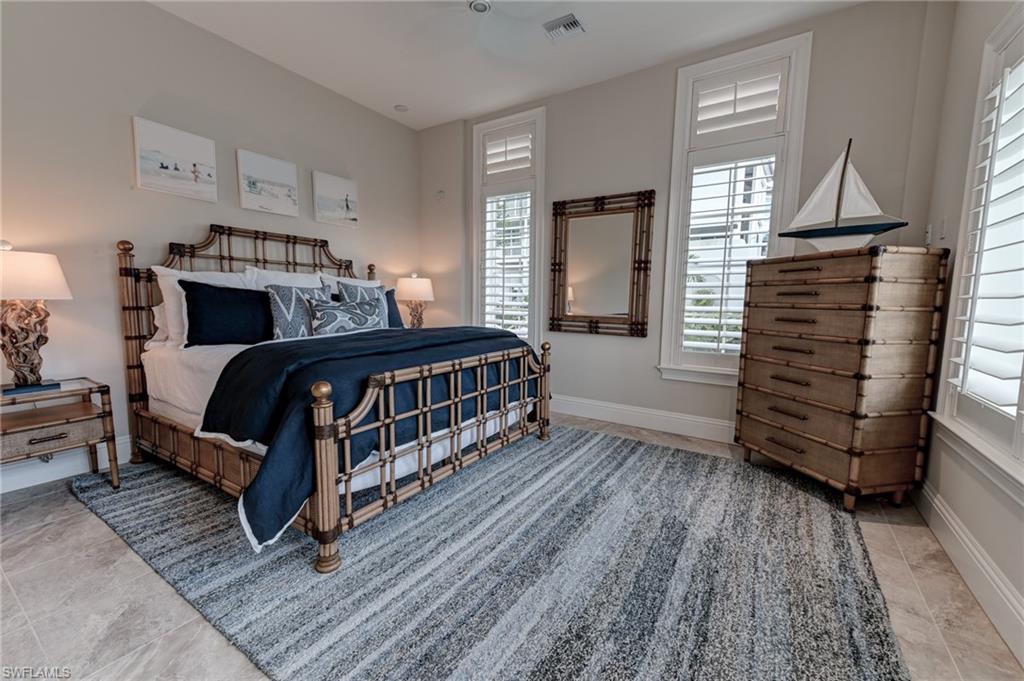 BAREFOOT BEACH - Residential