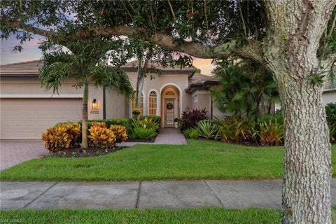 Photo of 8722 Mustang Island CIR, NAPLES, FL 34113 (MLS # 226036998)