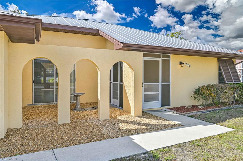 SAN CARLOS PARK - Residential