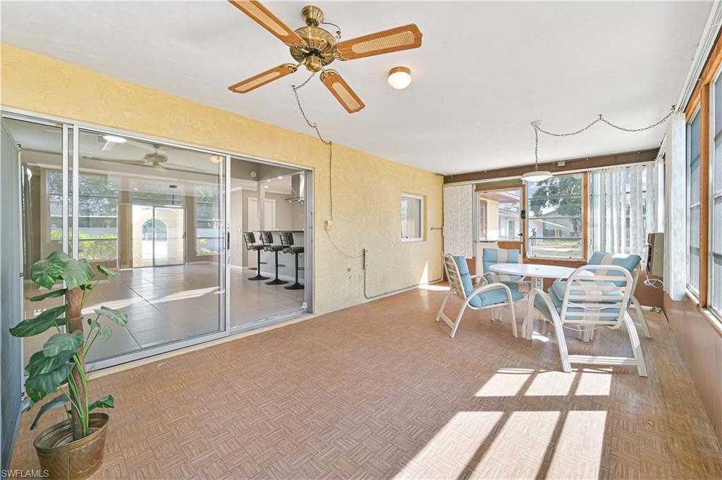 SAN CARLOS PARK - Residential