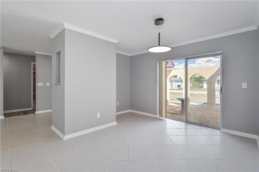 SAN CARLOS PARK - Residential