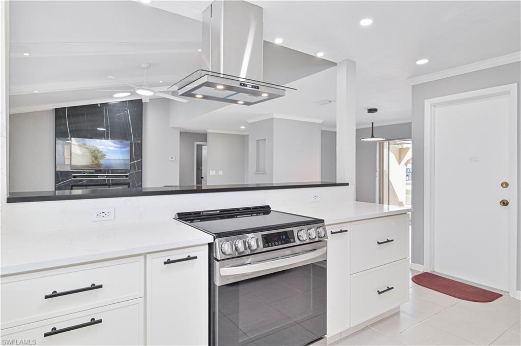 SAN CARLOS PARK - Residential