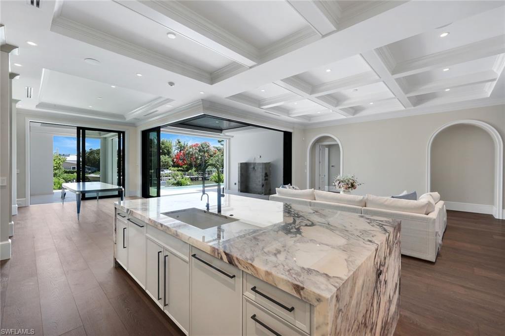 OYSTER BAY - Residential