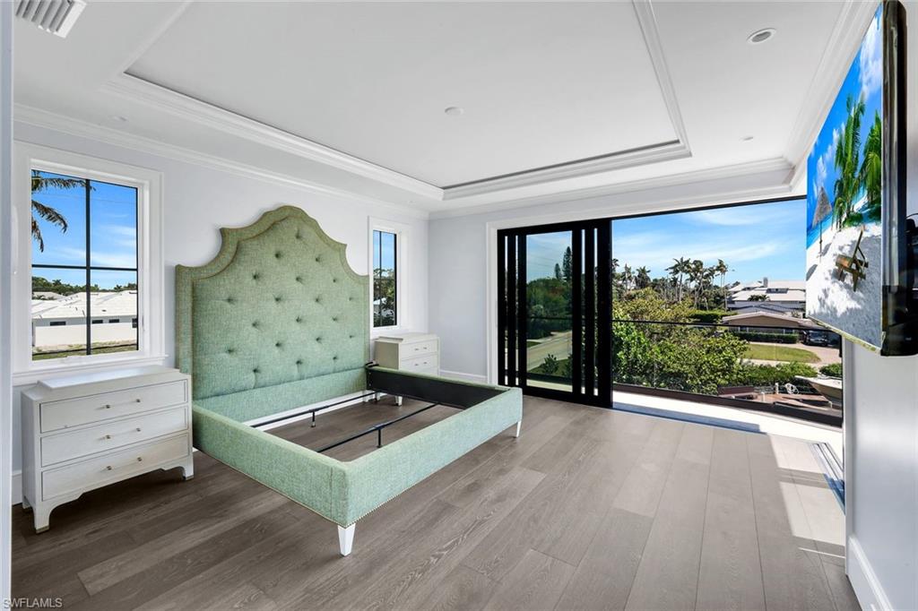 OYSTER BAY - Residential