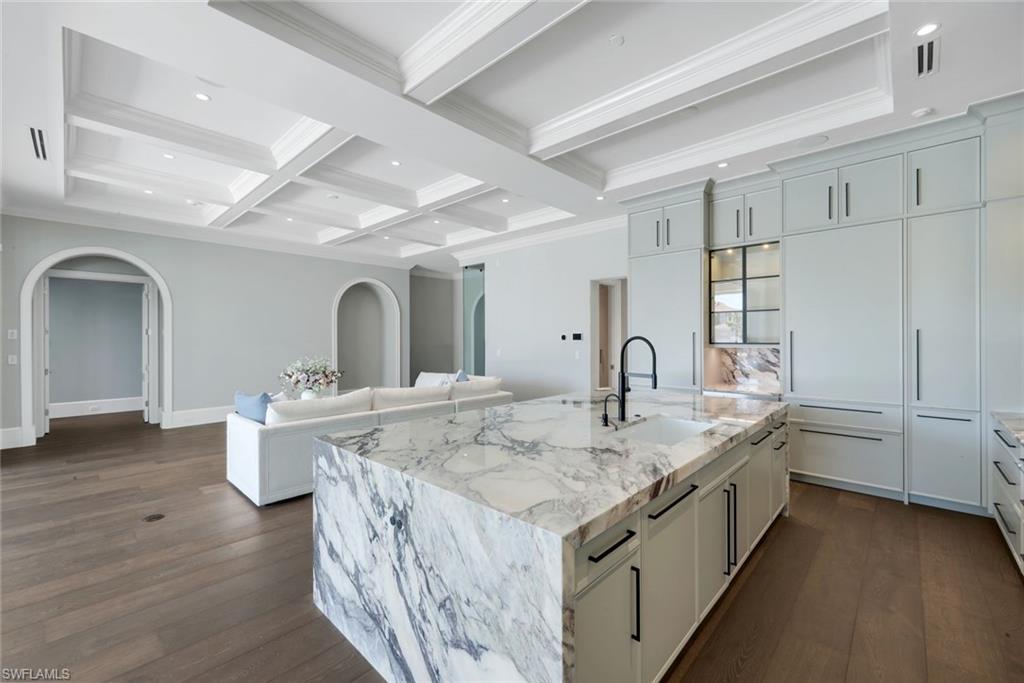 OYSTER BAY - Residential
