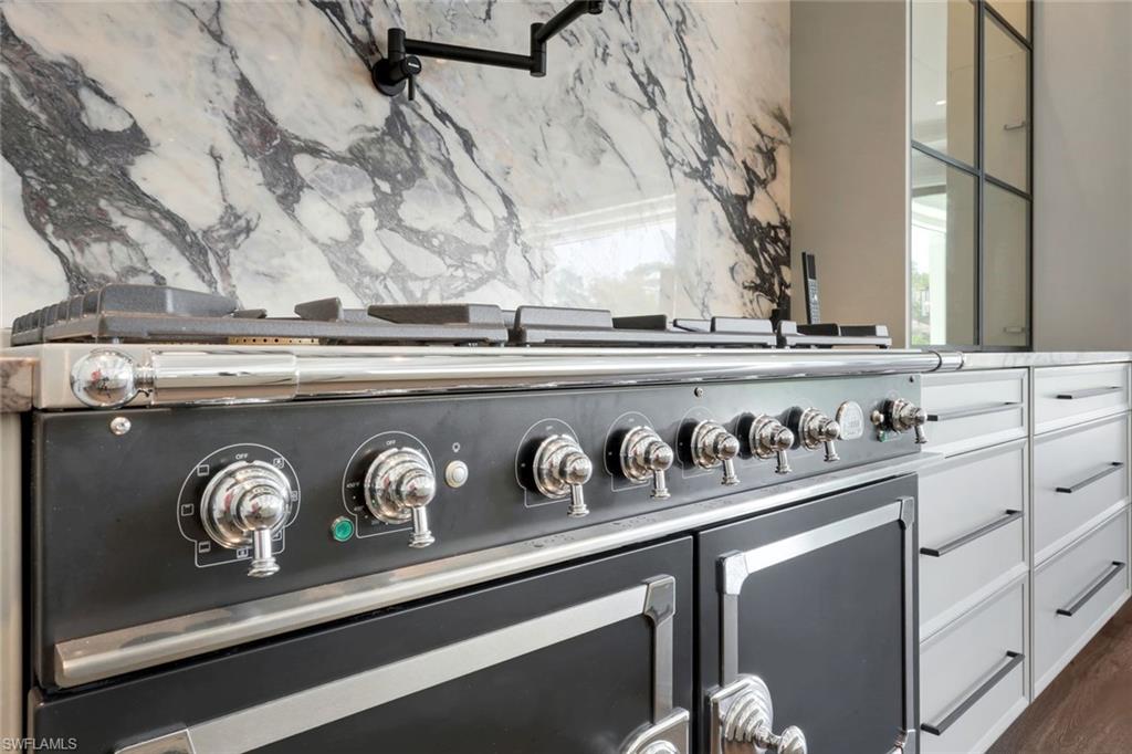 OYSTER BAY - Residential
