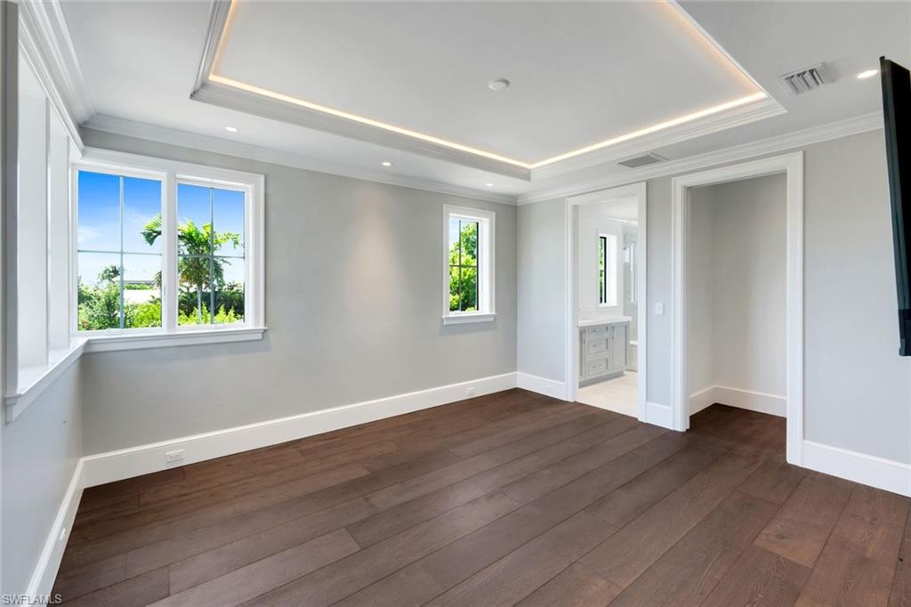 OYSTER BAY - Residential