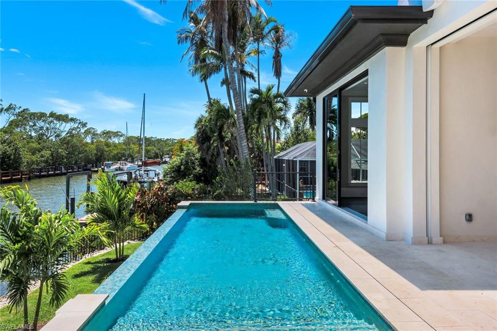 OYSTER BAY - Residential