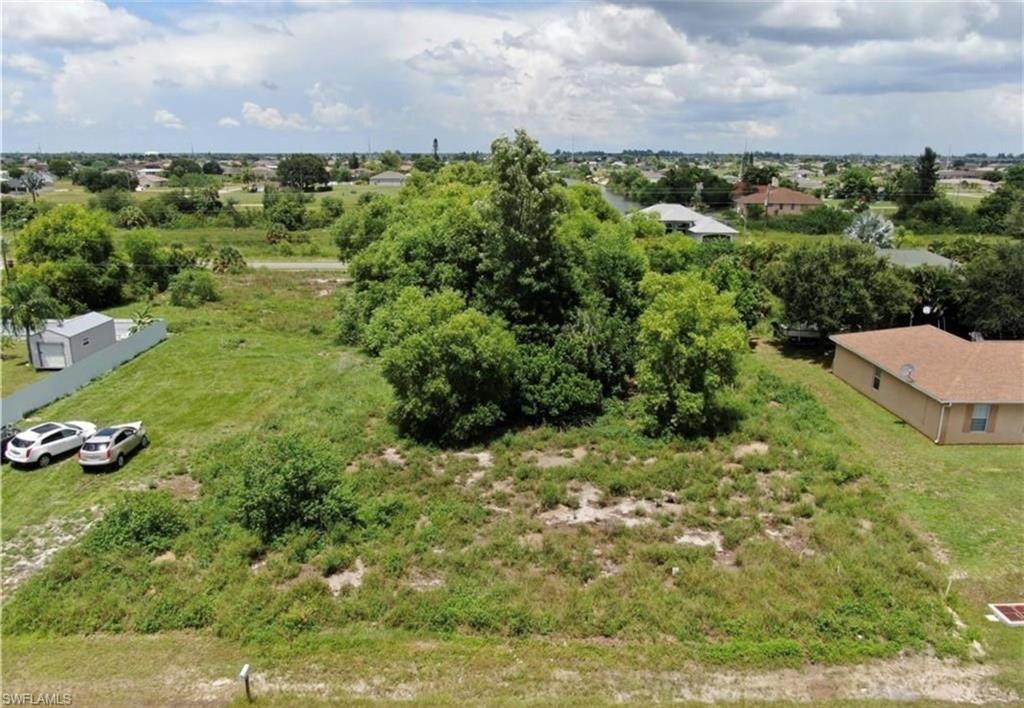 CAPE CORAL - Land