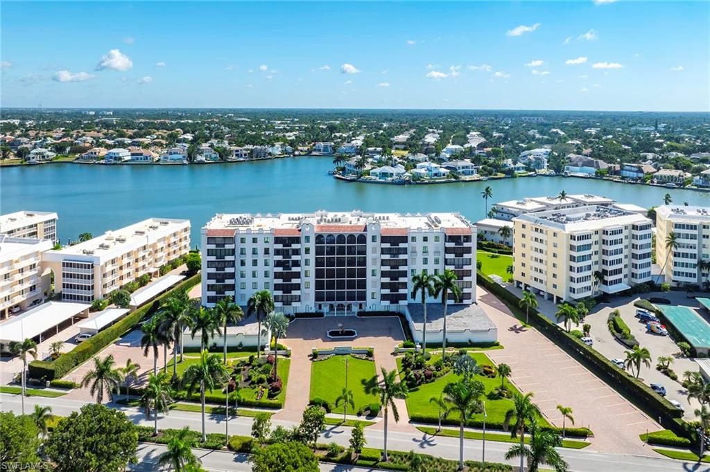 3430 Gulf Shore BLVD N 4I