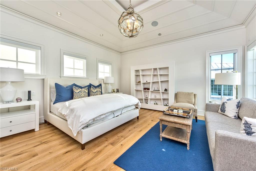 OLDE NAPLES - Residential