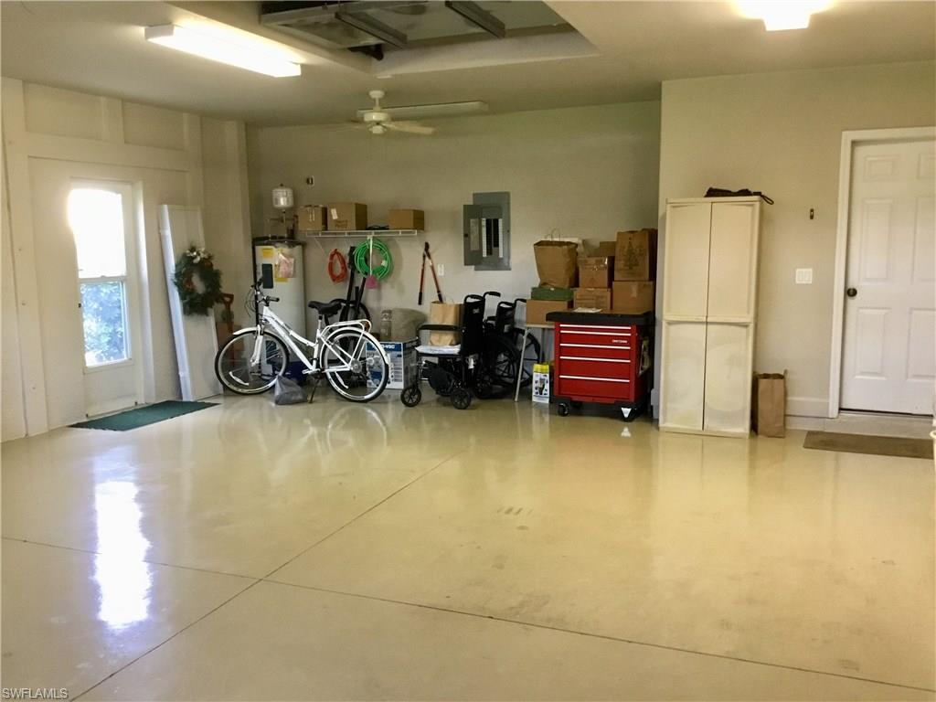 VANDERBILT COUNTRY CLUB - Residential