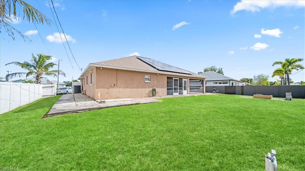 CAPE CORAL - Residential