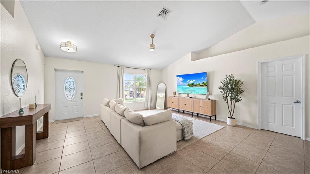 CAPE CORAL - Residential