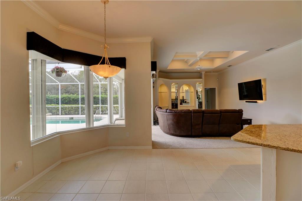 PINECREST - Residential