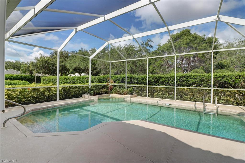 PINECREST - Residential