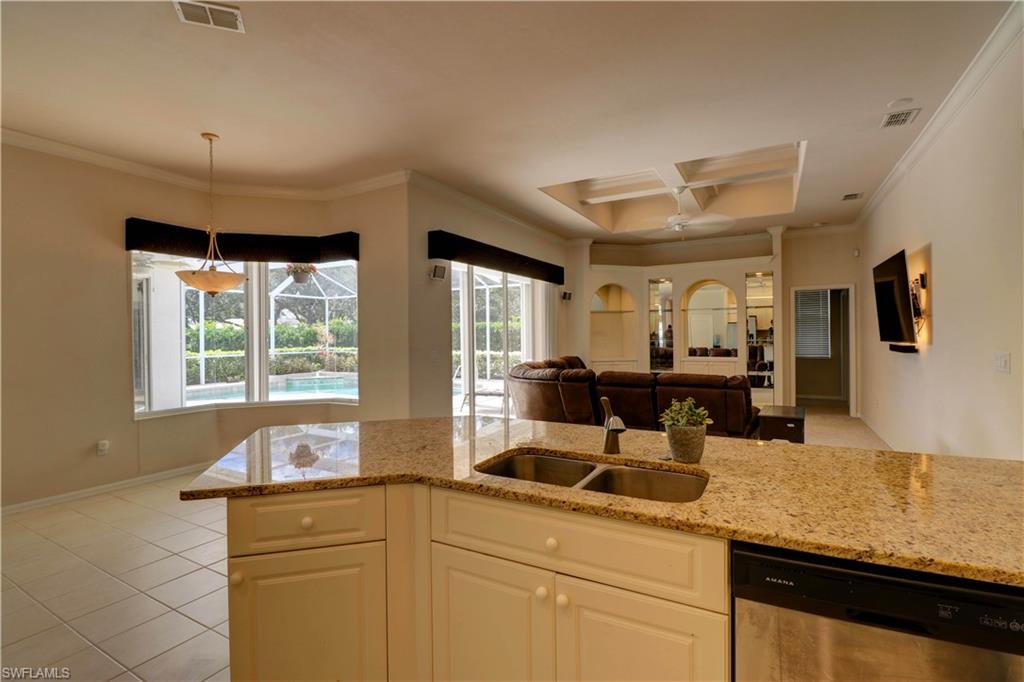 PINECREST - Residential