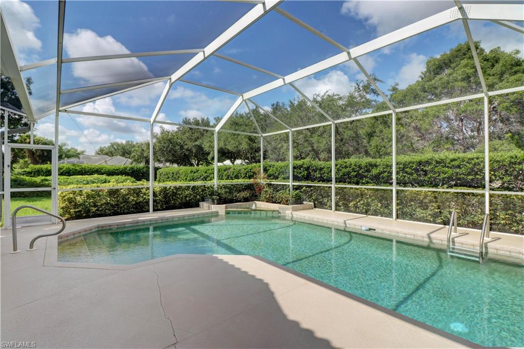 PINECREST - Residential