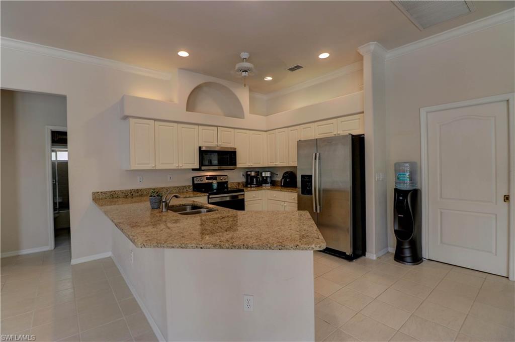 PINECREST - Residential