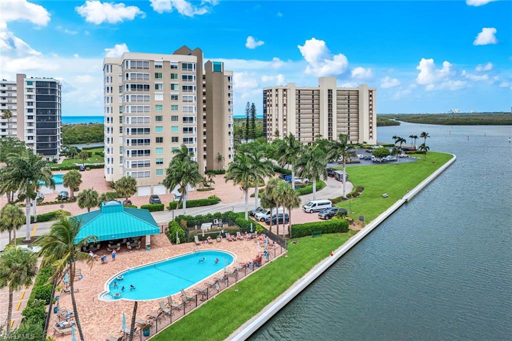 GULF BREEZE AT VANDERBILT - Residential