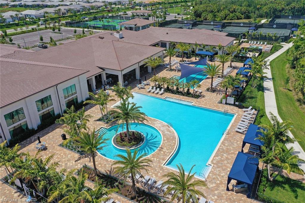 VALENCIA TRAILS - Residential