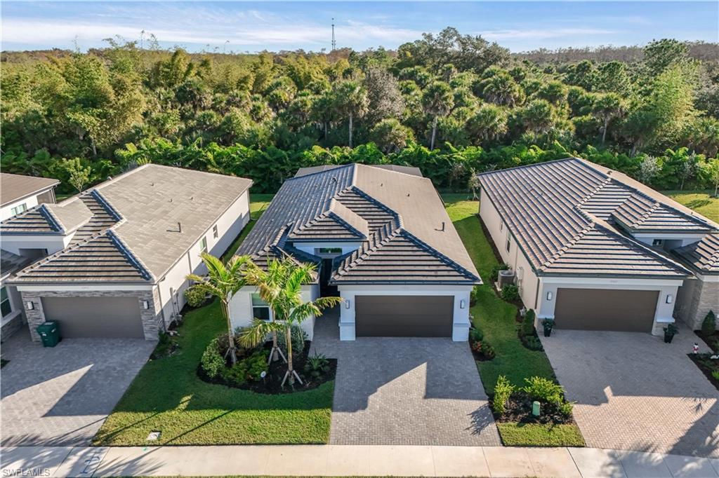 VALENCIA TRAILS - Residential