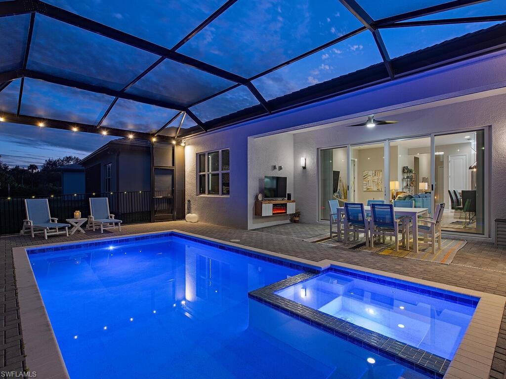 VALENCIA TRAILS - Residential