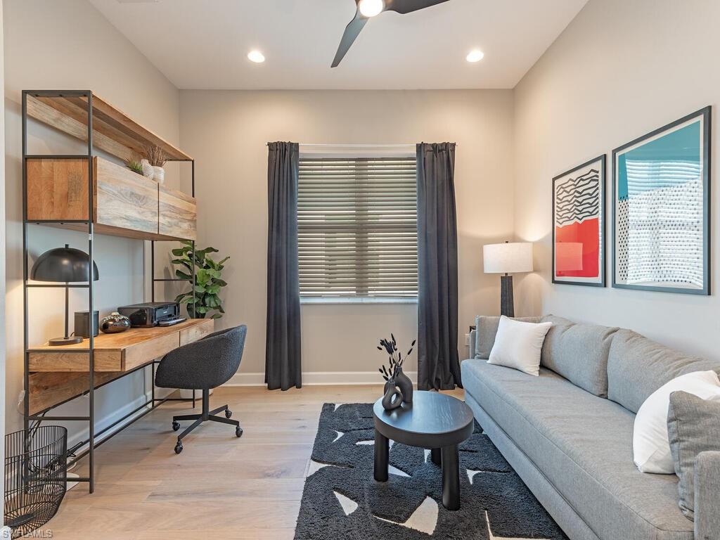 VALENCIA TRAILS - Residential