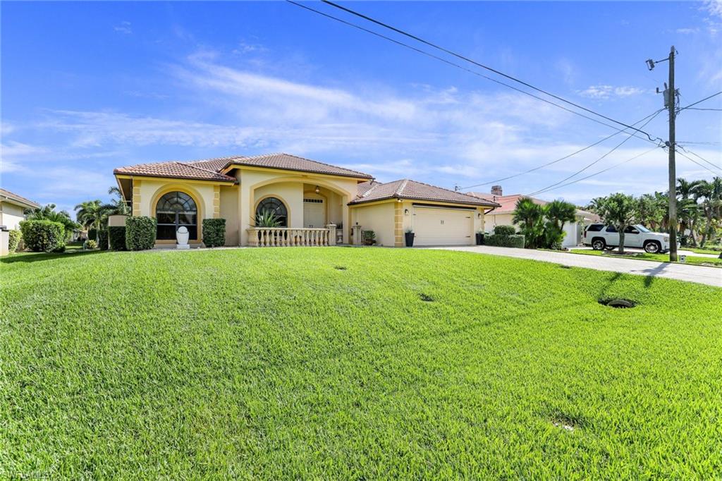 CAPE CORAL - Residential
