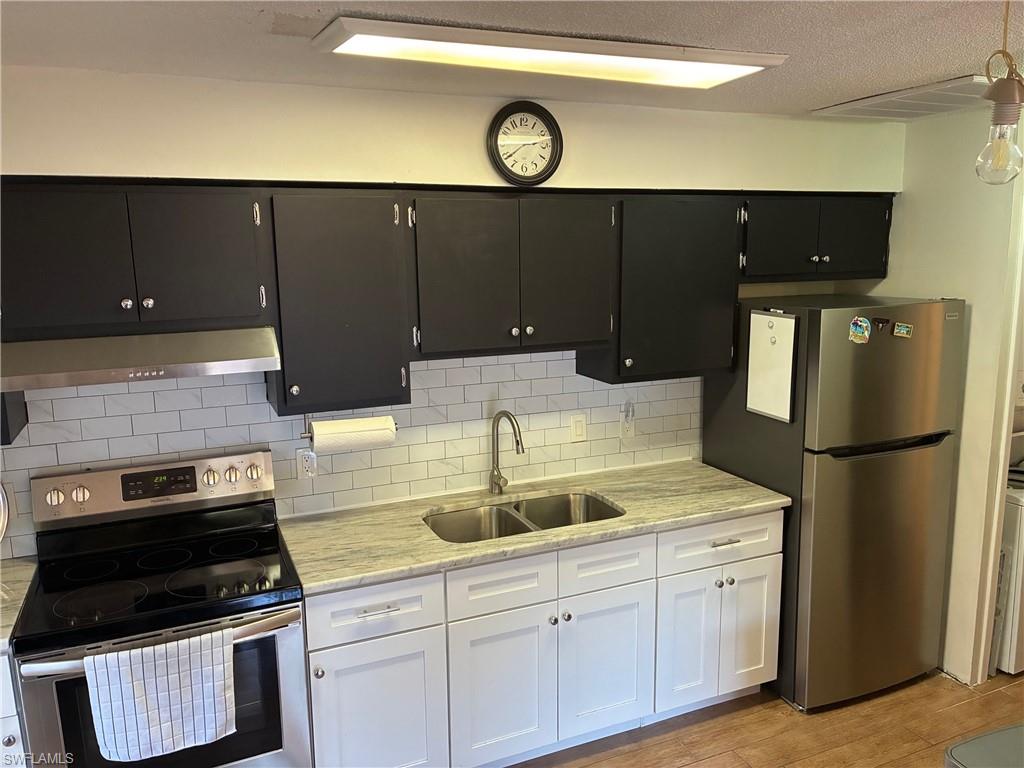 PALM FROND CONDO - Residential