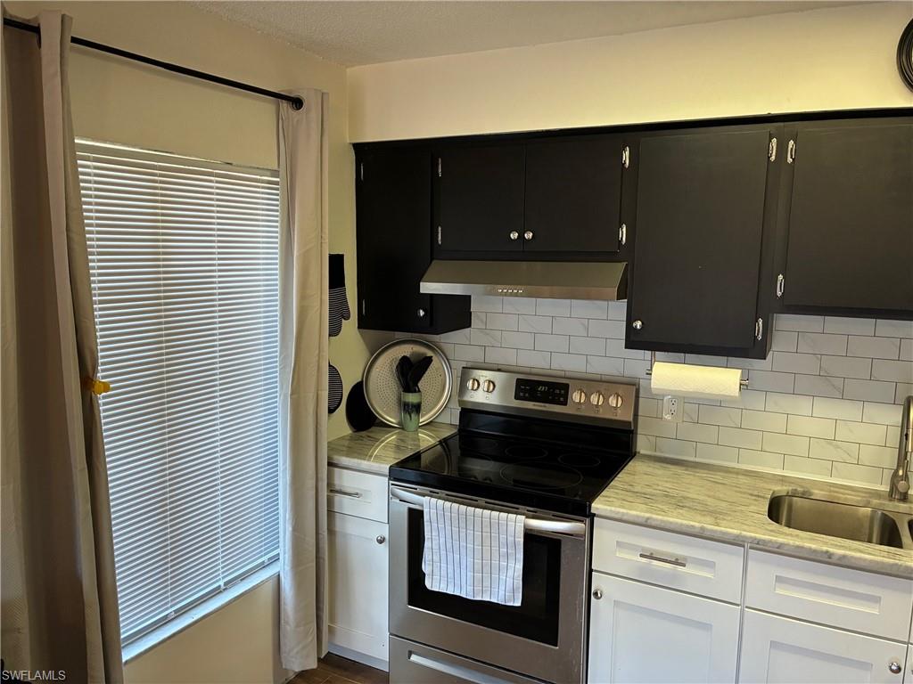 PALM FROND CONDO - Residential