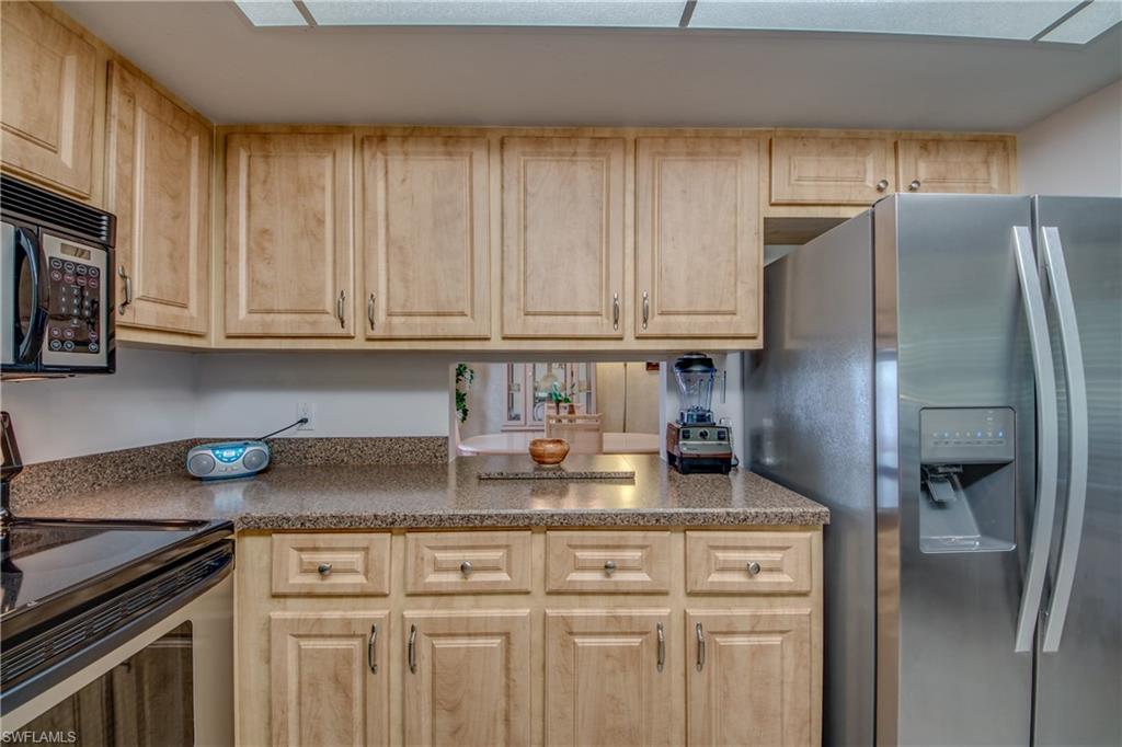 SABAL SPRINGS GOLF AND RACQUET CLUB - Residential