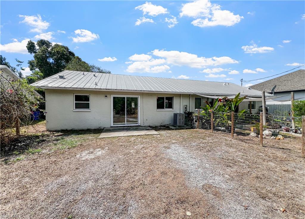 SAN CARLOS PARK - Residential Lease