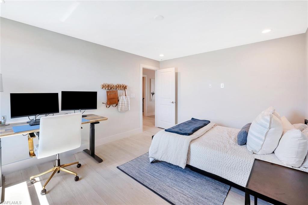 WATERVIEW LANDING - Residential