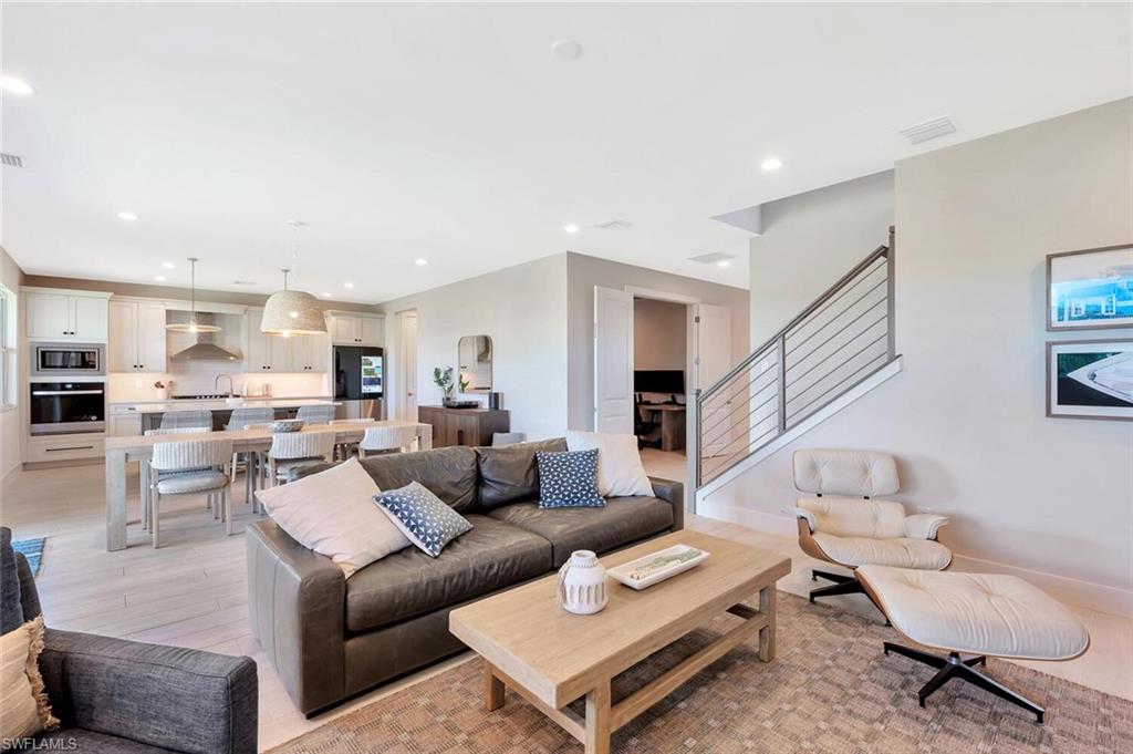 WATERVIEW LANDING - Residential