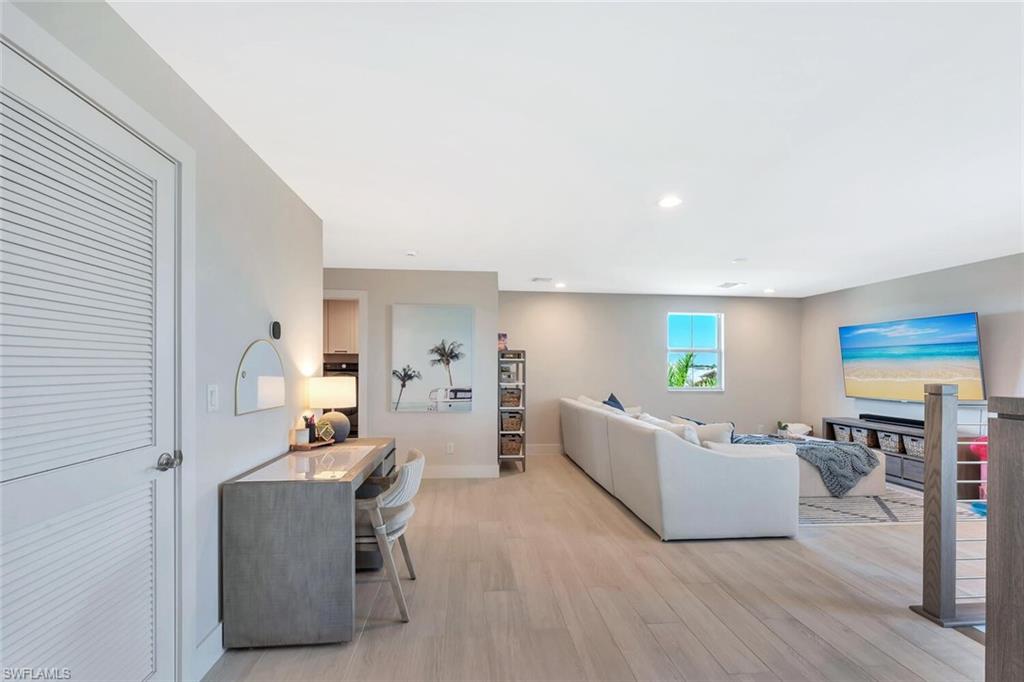 WATERVIEW LANDING - Residential