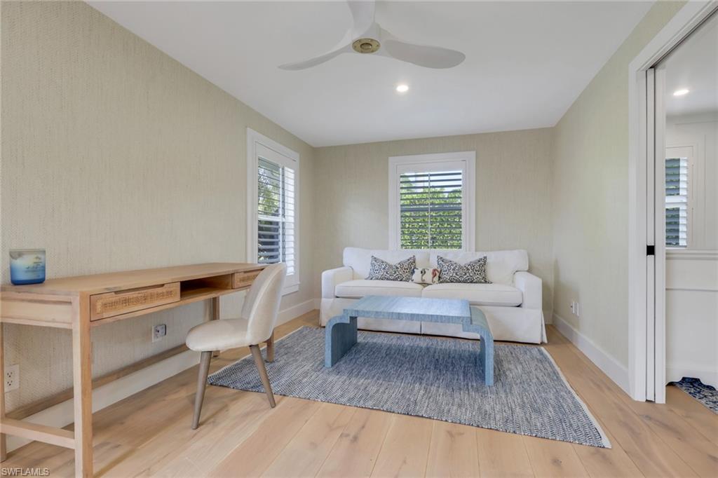 MOORINGS - Residential