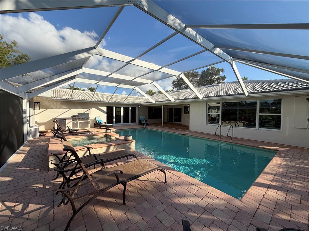 MOORINGS - Residential