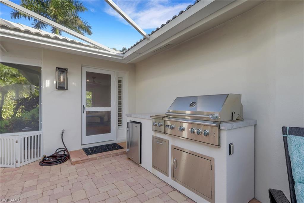 MOORINGS - Residential