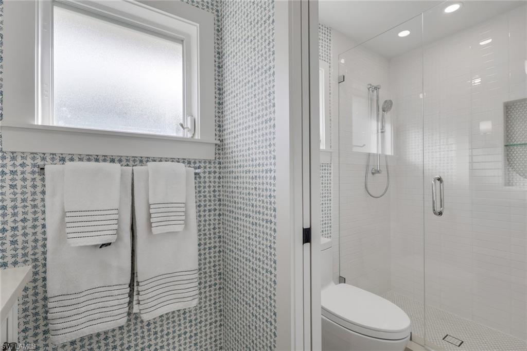 MOORINGS - Residential